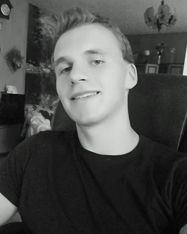 777857591_profiloweczarne.thumb.jpg.464a5cf9978d350b723a4045319d2027.jpg