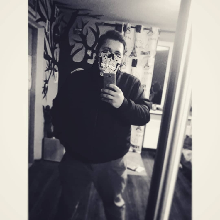 dominiiikkkkkkk+instrasave_9098e.jpg