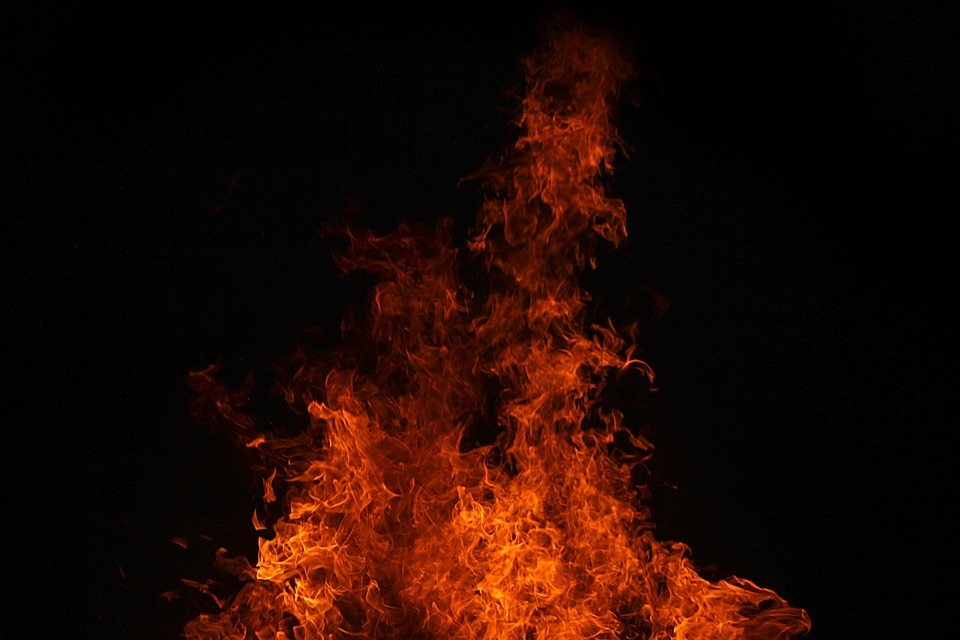 fire-1008925_960_720.jpg.1a5d1eedac79655981881bca1fadde1c.jpg