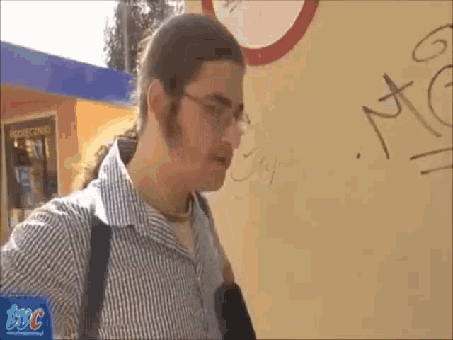 588056262_rednio-tak-no-takrednio-bym-powiedzia-tak.gif.4d4c53c39904cb668cca2efde2b25fe6.gif